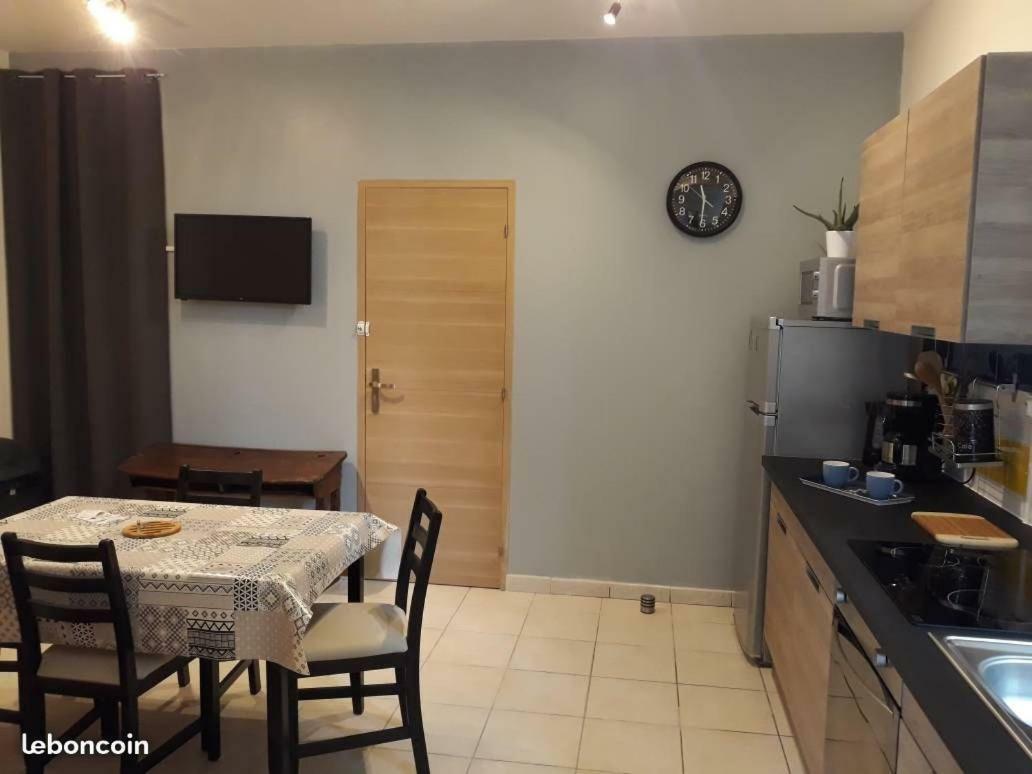 L'arrière boutique Appartamento Maroilles Esterno foto